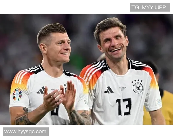 德国足球教练因吃鼻屎被球迷调侃引发热议的搞笑事件